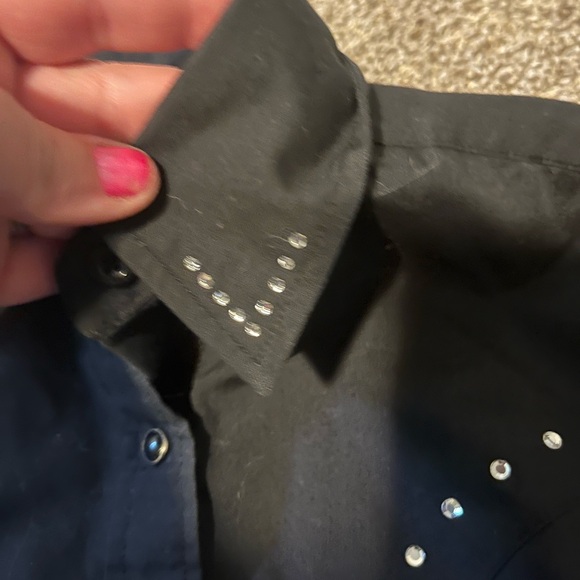 White Horse Button Up - Picture 4 of 5